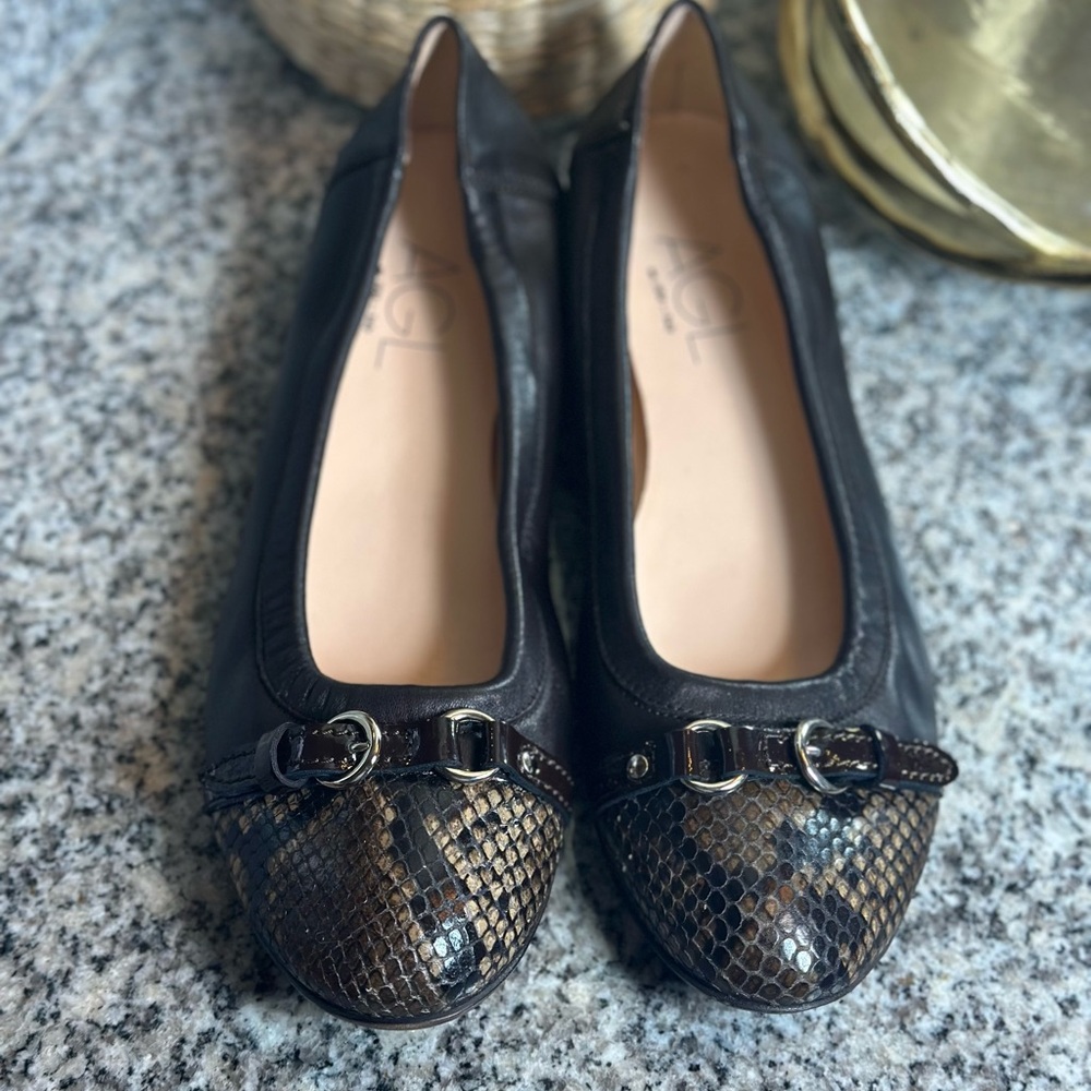 AGL Black & Brown Snakeskin Leather Flats Size 39 (US 9)